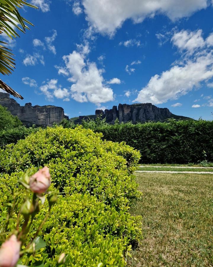 Apartment Meteora's Secret Garden House#2 *